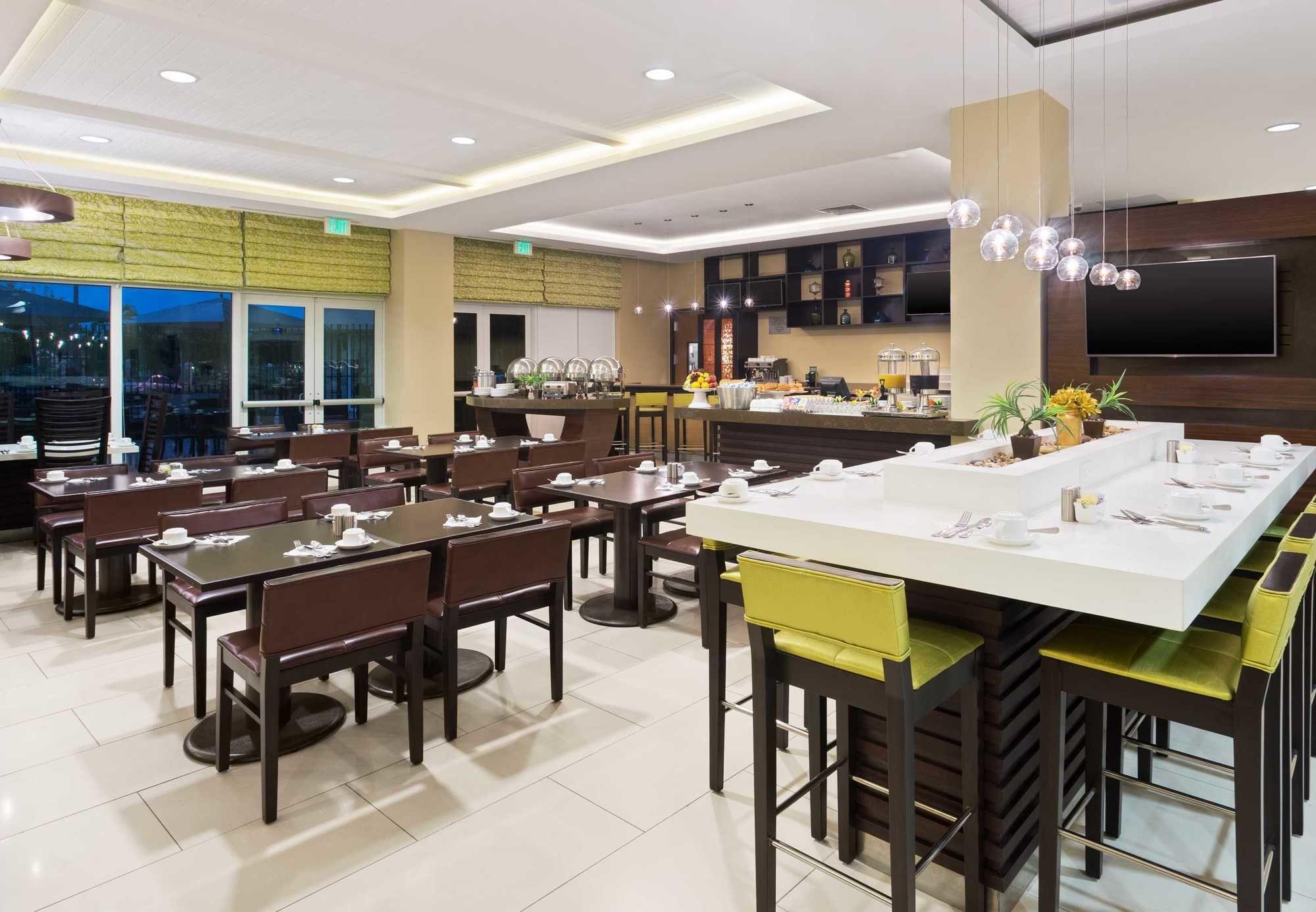 Courtyard By Marriott Kingston, Jamaica Hotel Kültér fotó