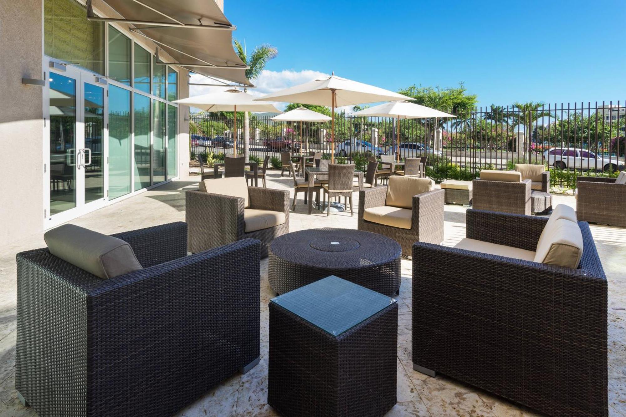 Courtyard By Marriott Kingston, Jamaica Hotel Kültér fotó