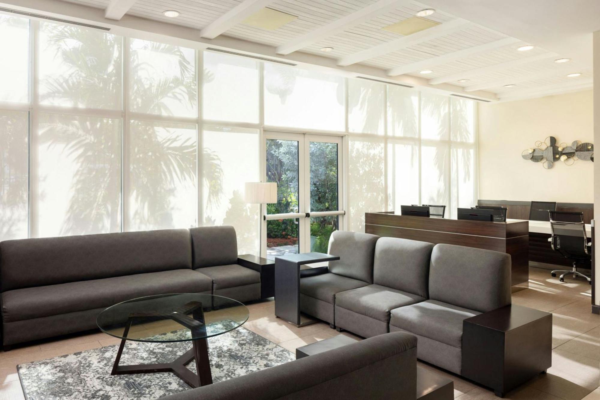 Courtyard By Marriott Kingston, Jamaica Hotel Kültér fotó